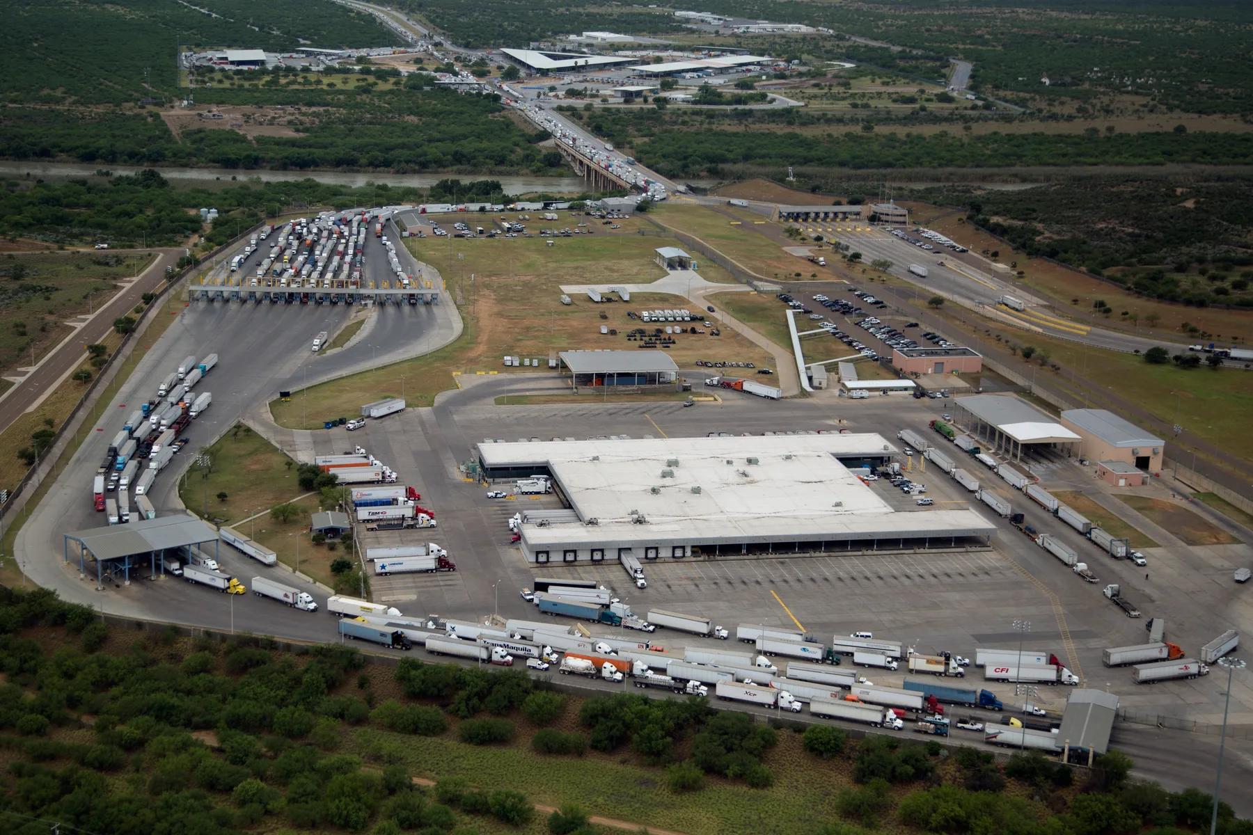Puente Internacional de Comercio Mundial Nuevo Laredo